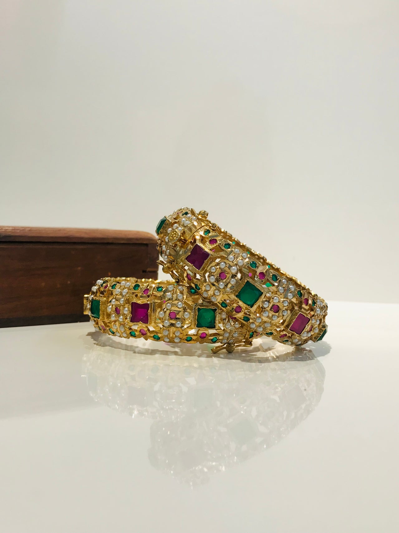 Jadau Bangle