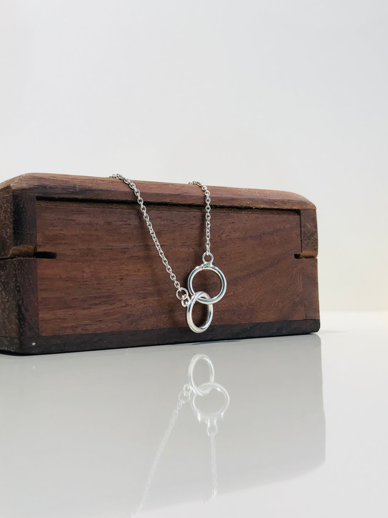 Interlocking Circle Silver Chain