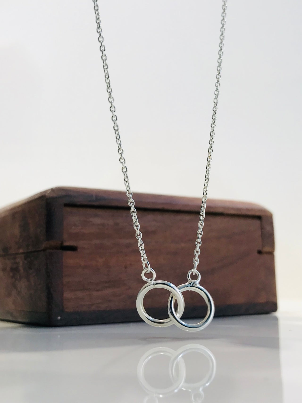 Interlocking Circle Silver Chain