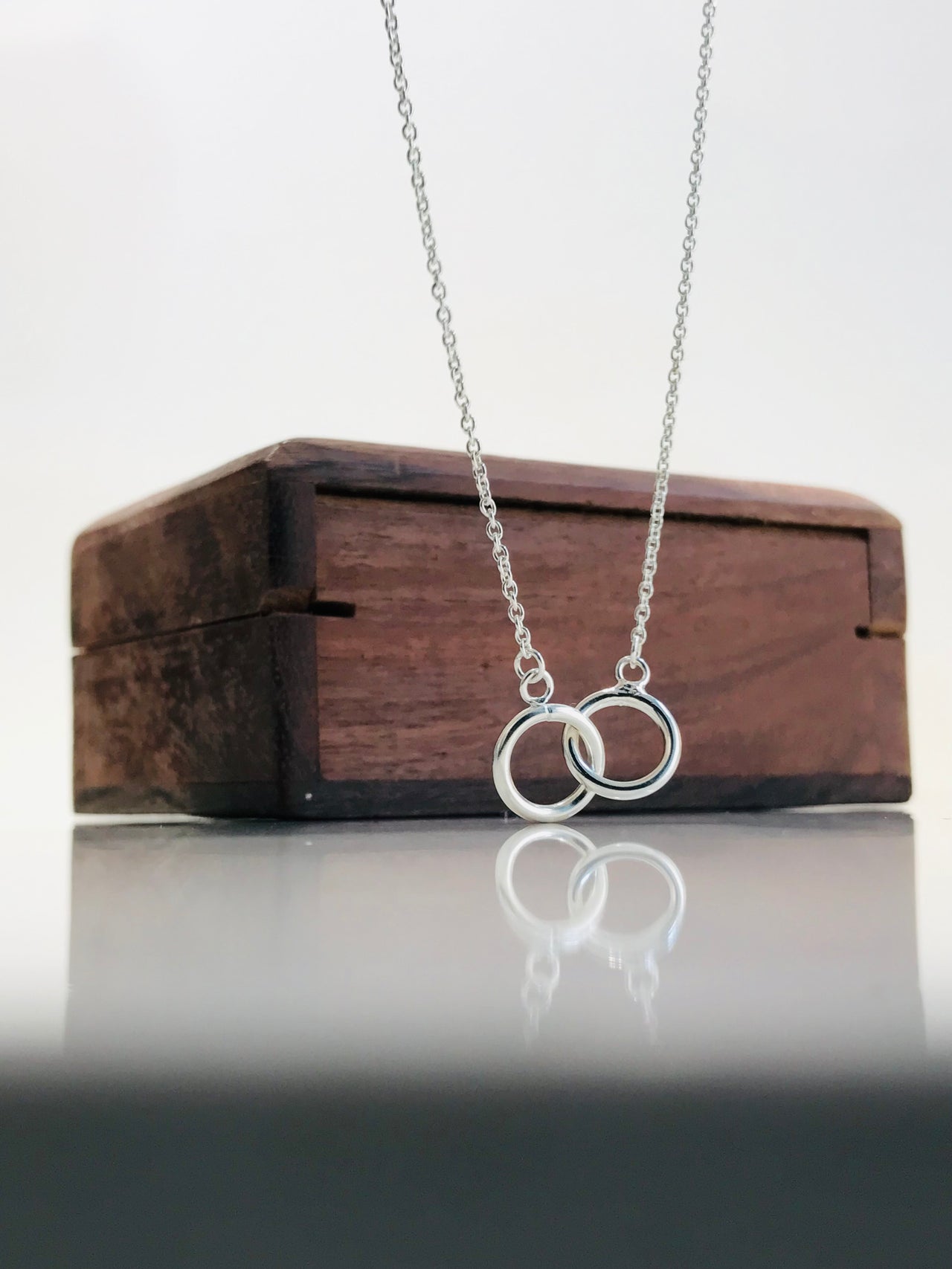 Interlocking Circle Silver Chain