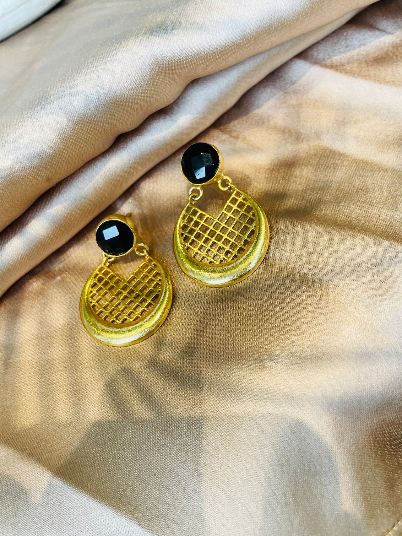 Black Stone Gold Earrings