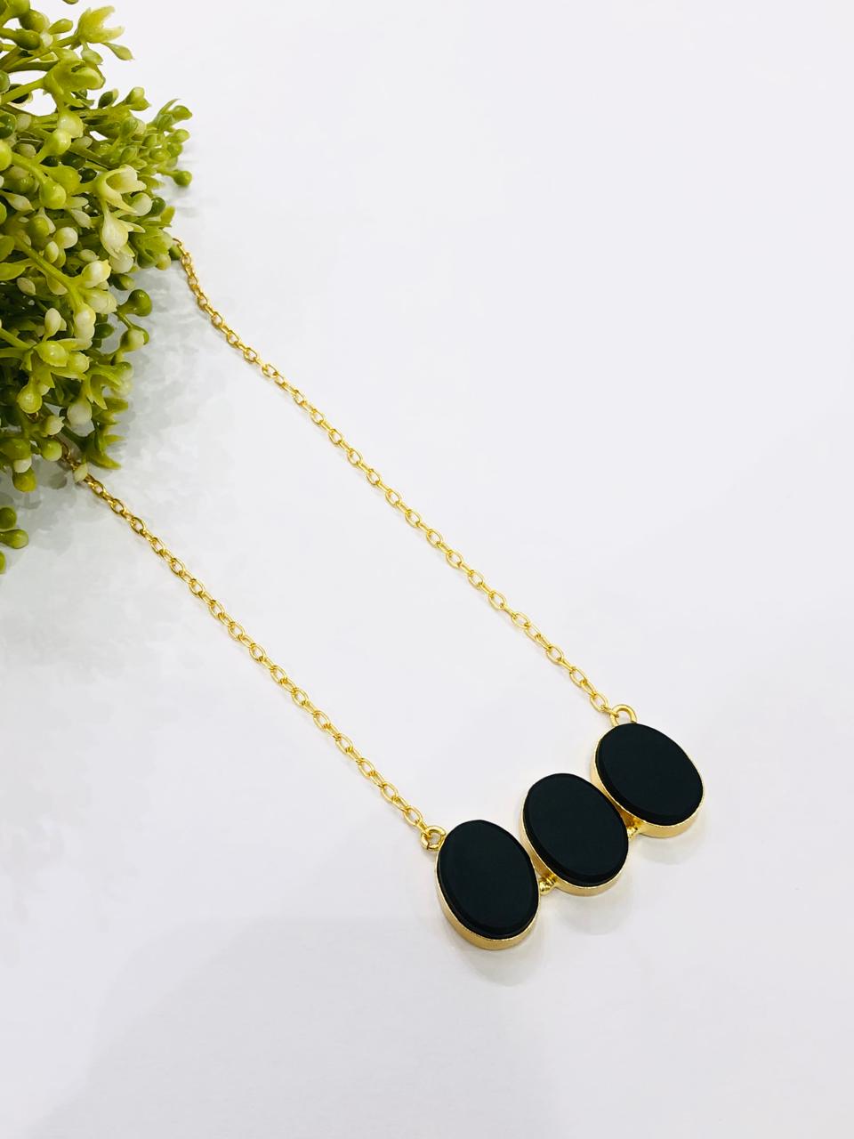 Mate Black Stone Chain