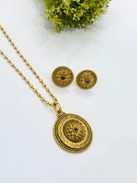 Thumbnail for Golden Round Red Pendant Set