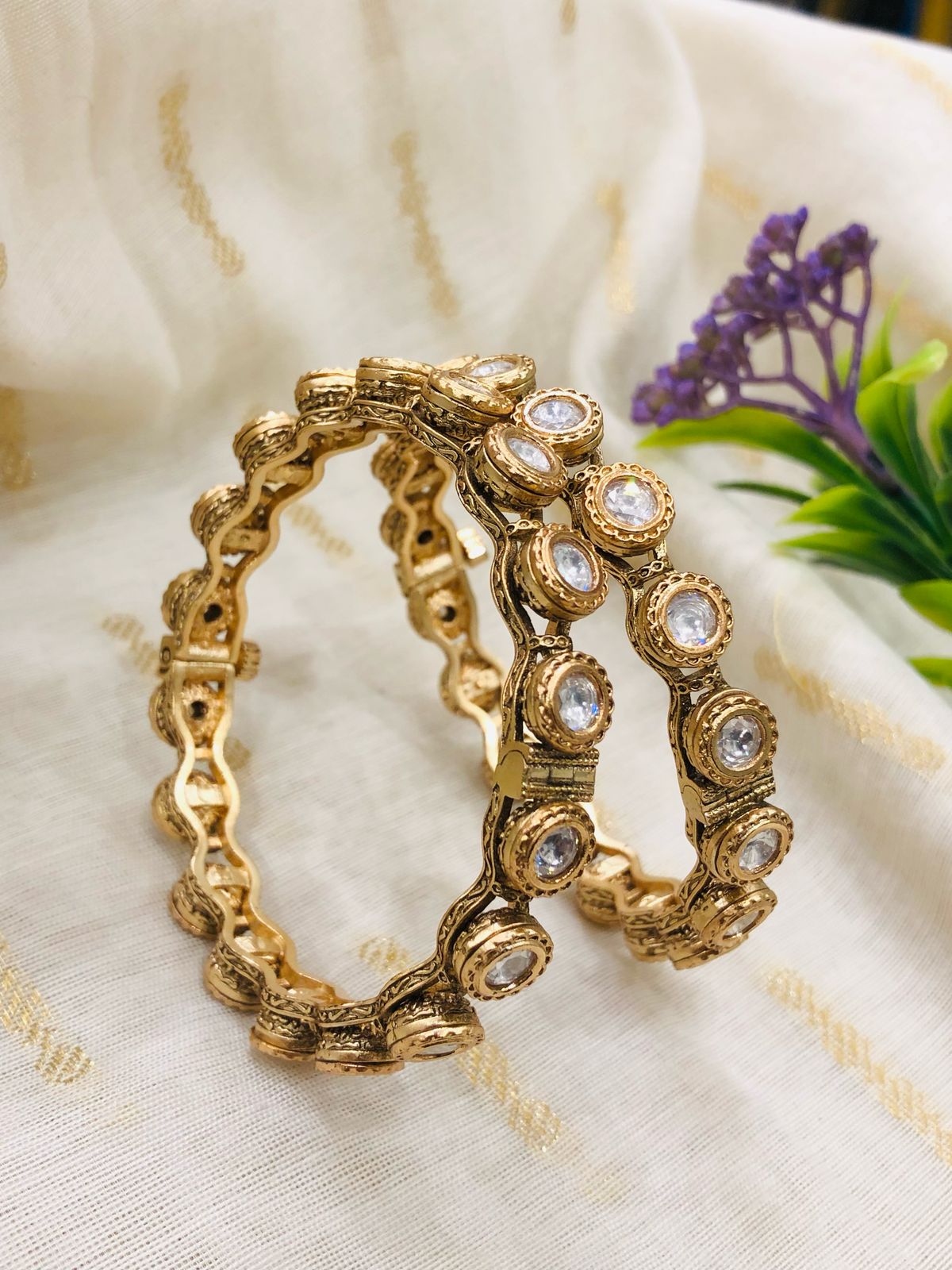 Dull Gold Polki Bangle
