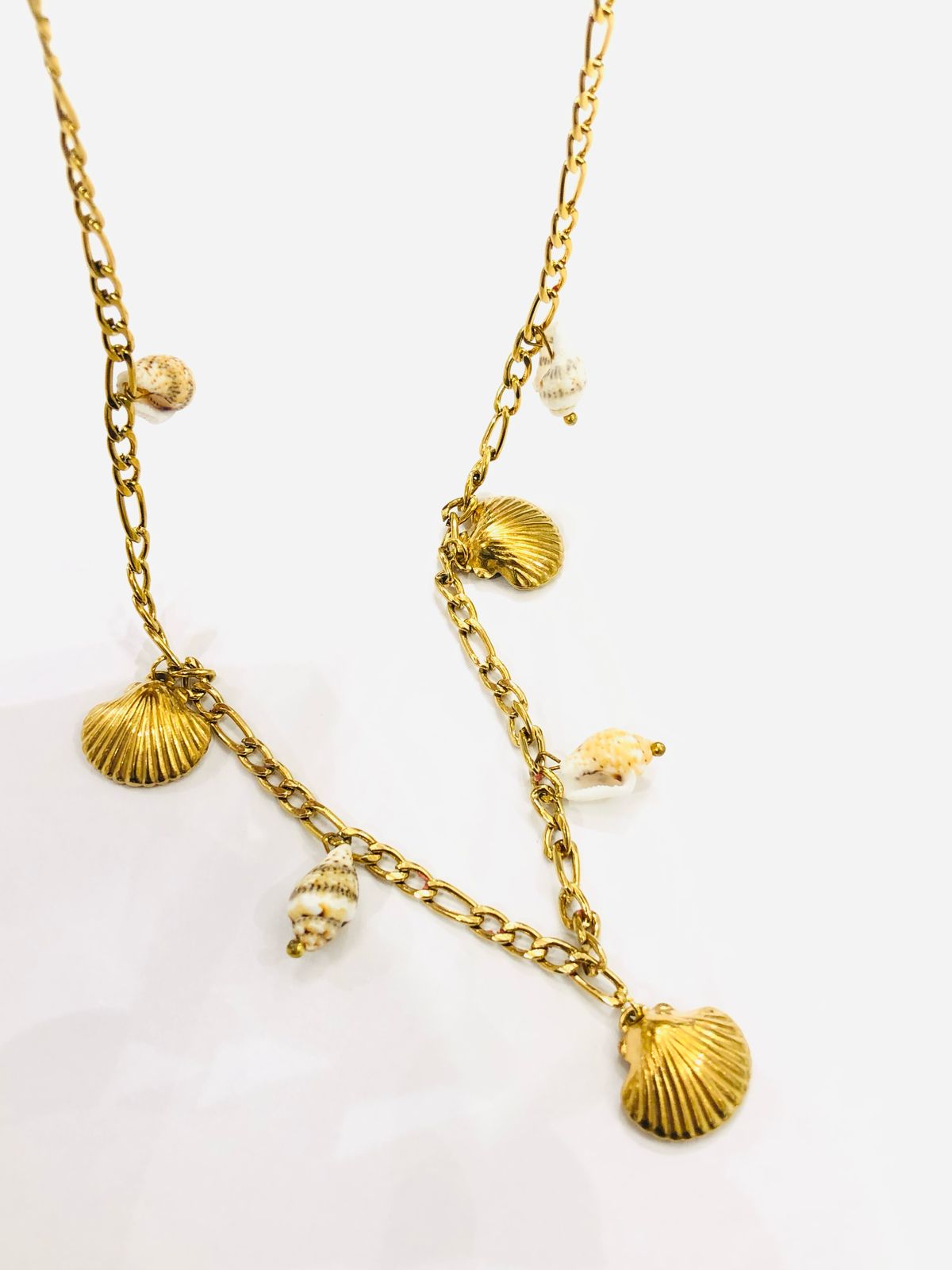 Golden Multi Shell Chain