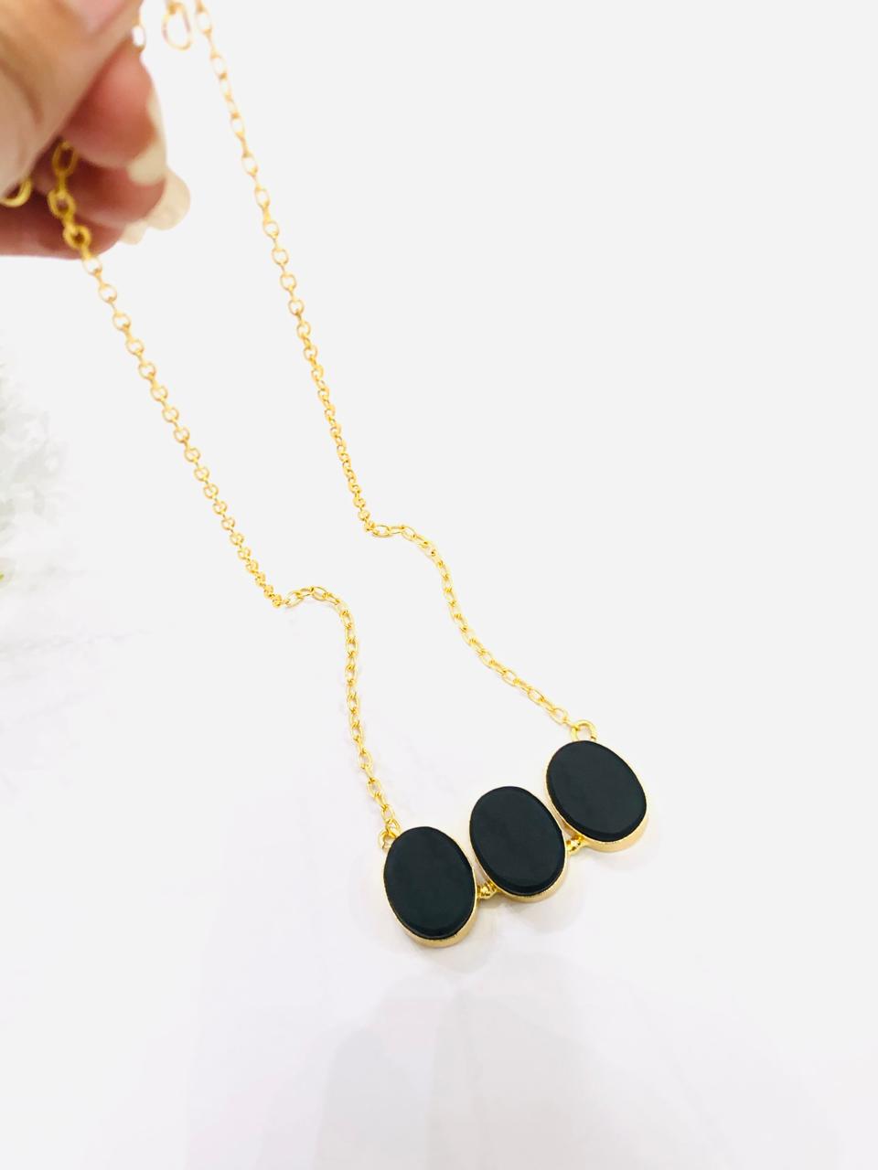 Mate Black Stone Chain