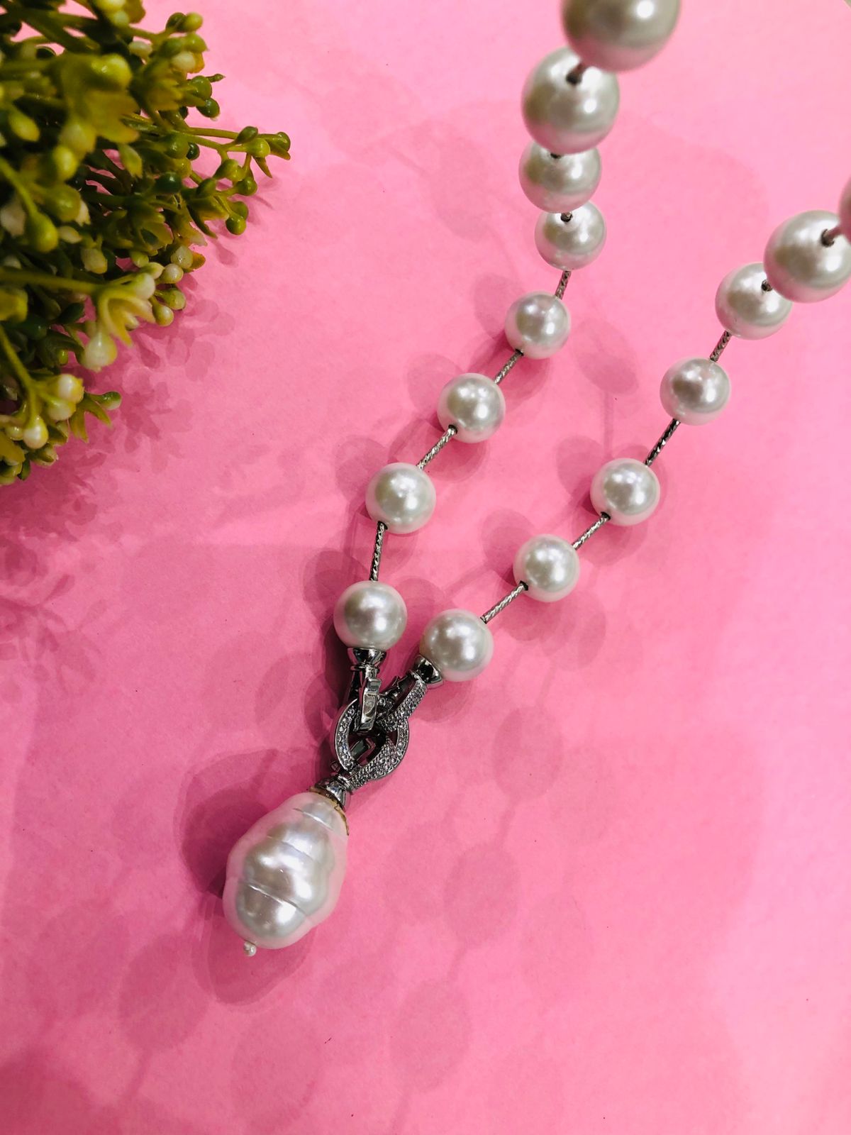 Pretty Pearl Necklace