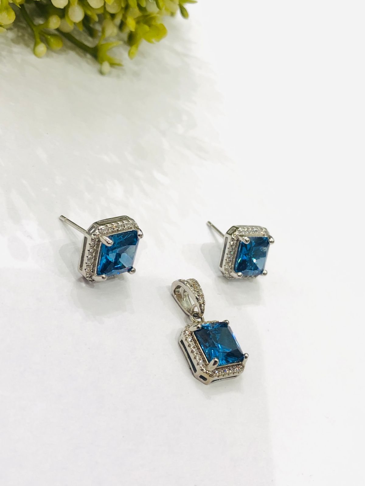 925 Silver Blue Pendant Set