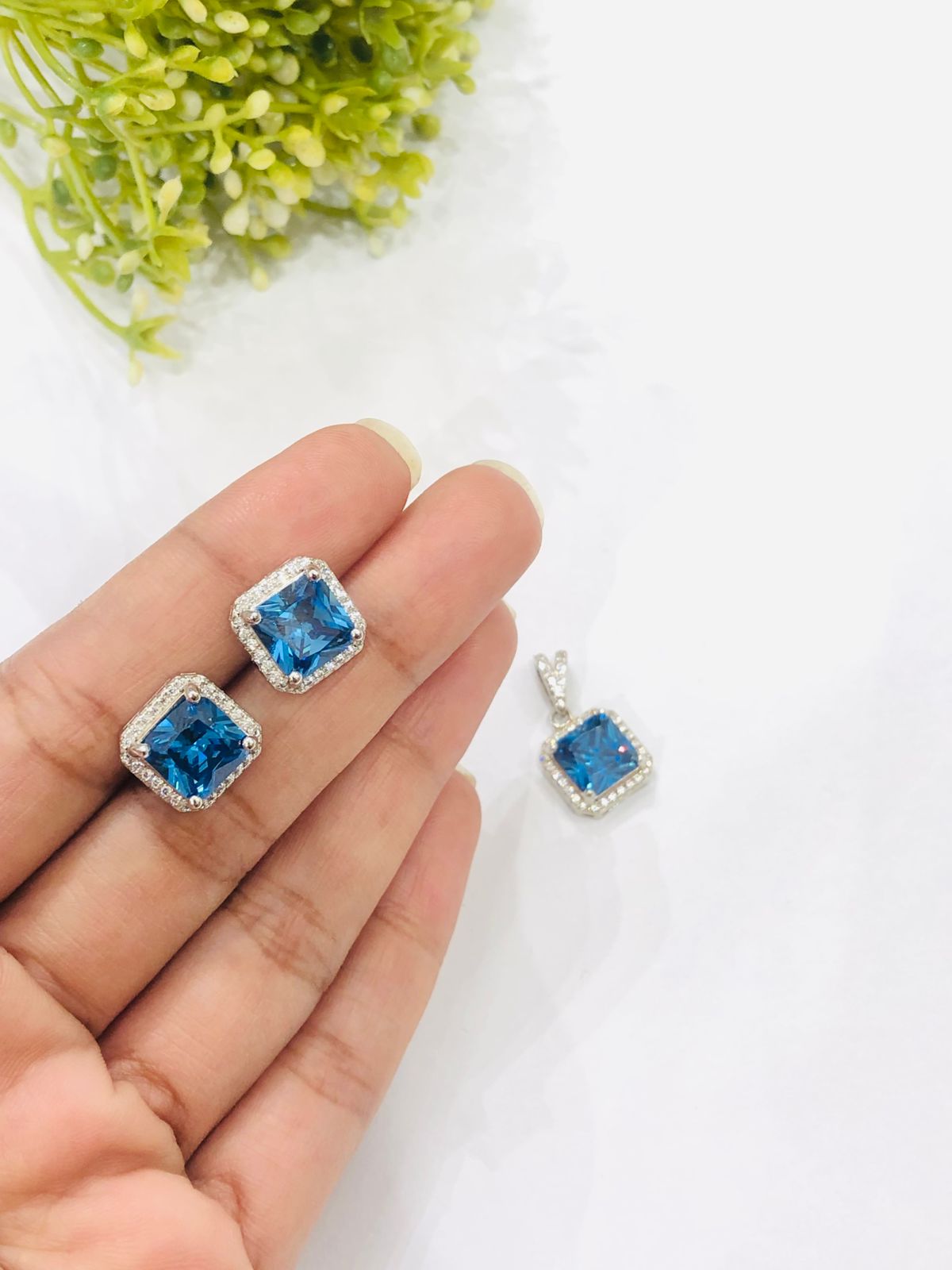 925 Silver Blue Pendant Set