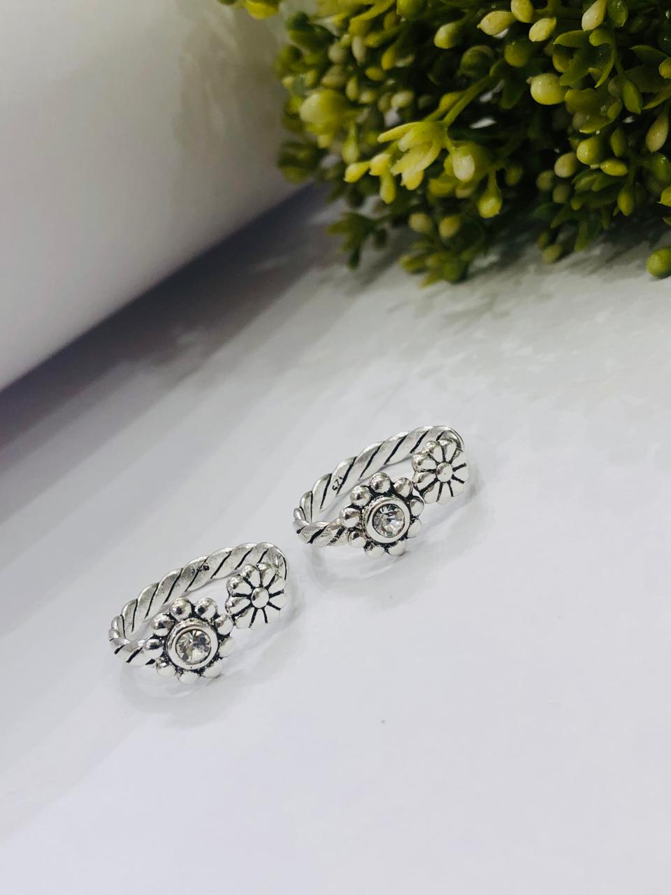 925 Silver Bloom Toe Ring