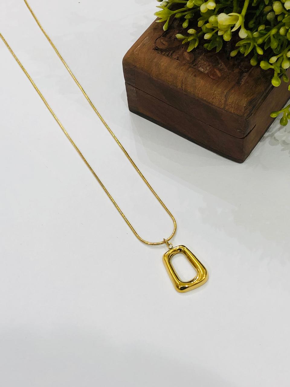 Golden Halo Chain