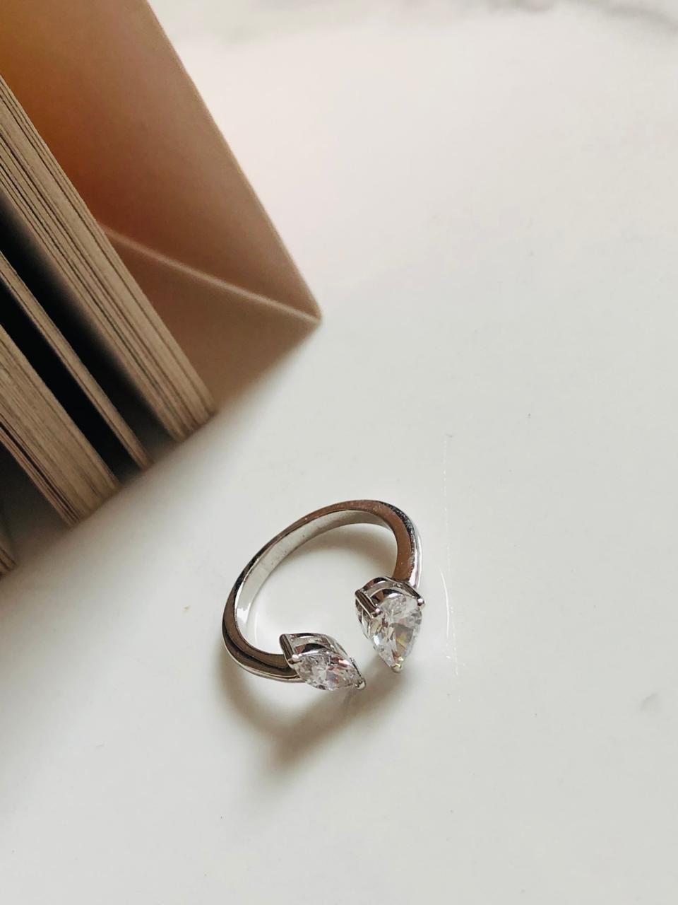 925 Silver Drop Leaf Ring