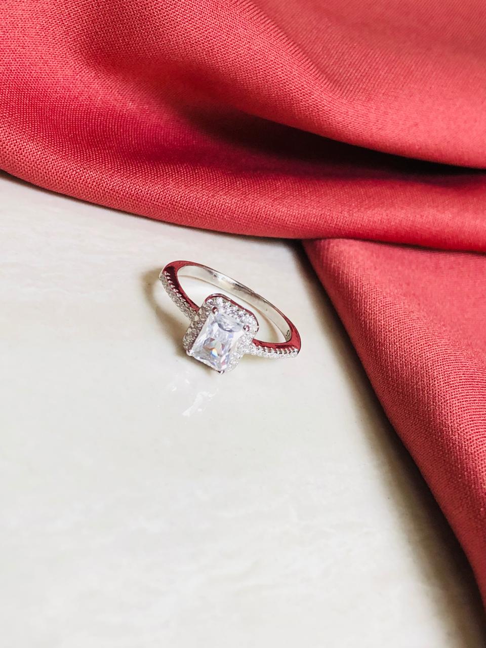 925 Silver Rectangular Sleek Ring