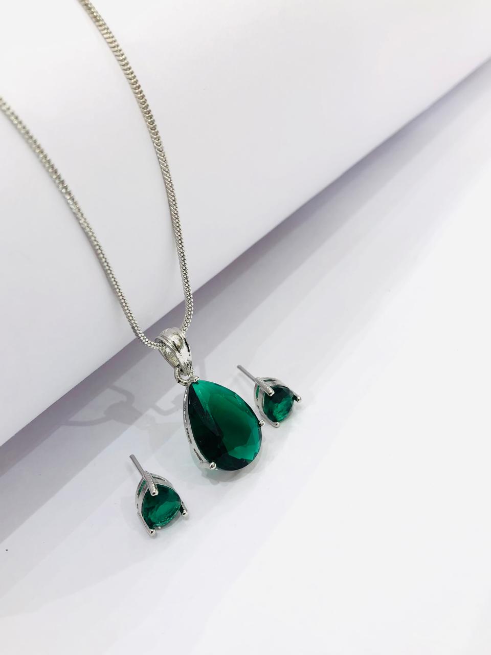 Green Drop Pendant Set