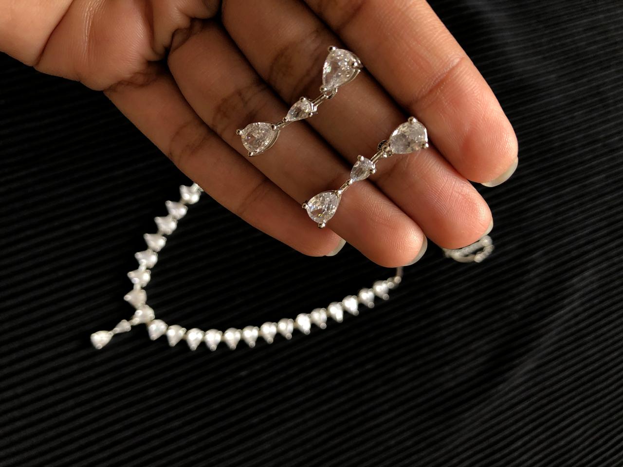 Drop Necklace Set
