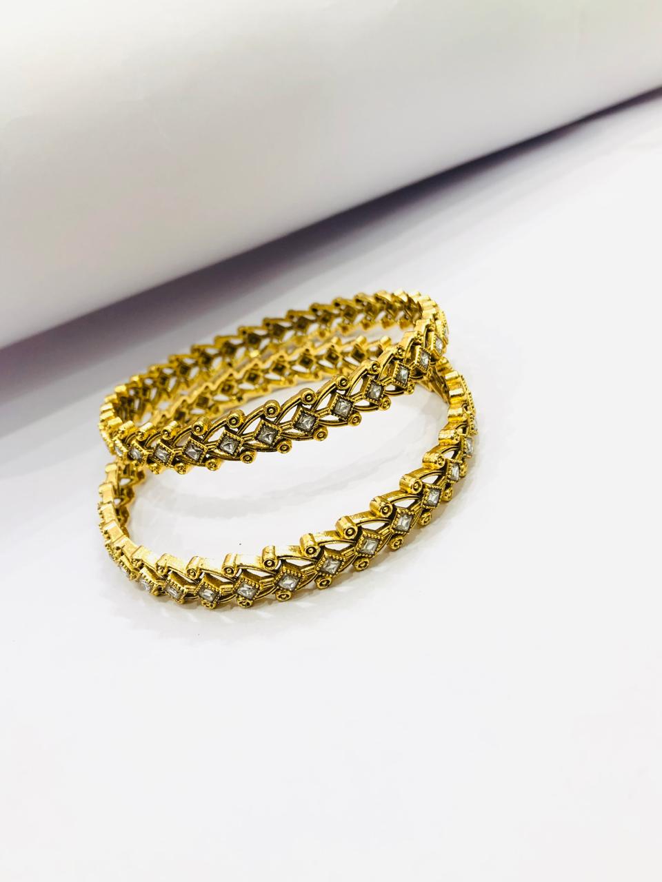 Mellow Shine Bangle