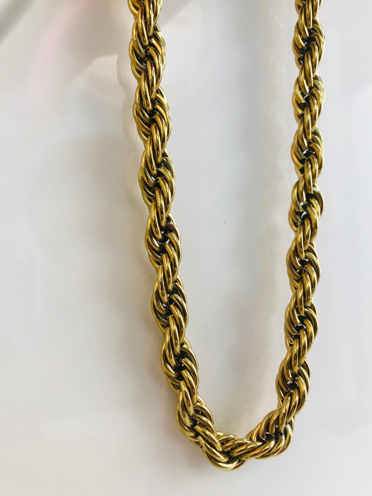 Statement Twisted Neck chain