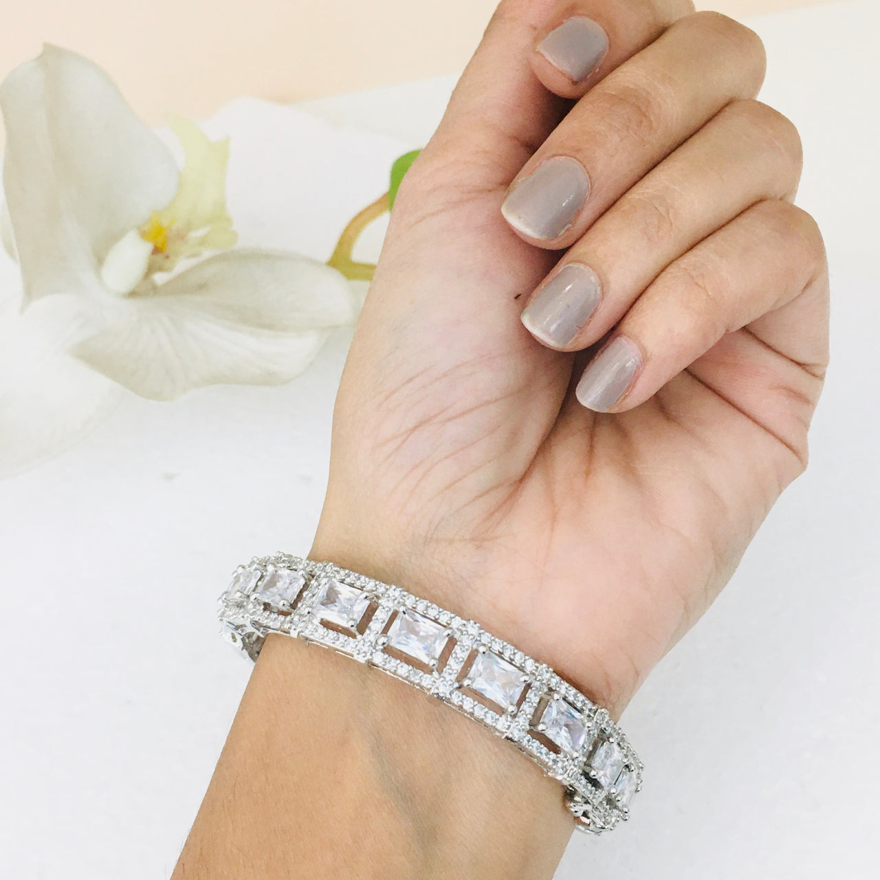 fcity.in - Diamond Kada Silver / Feminine Glittering Bracelet Bangles