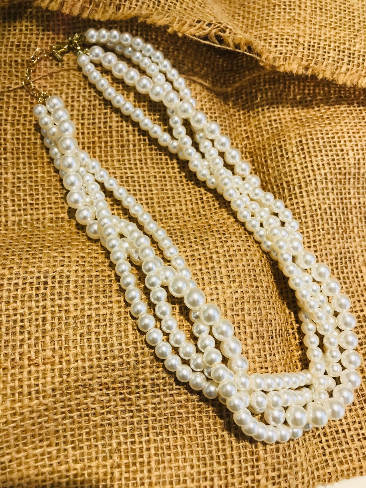 Four Pearl Layer Chain