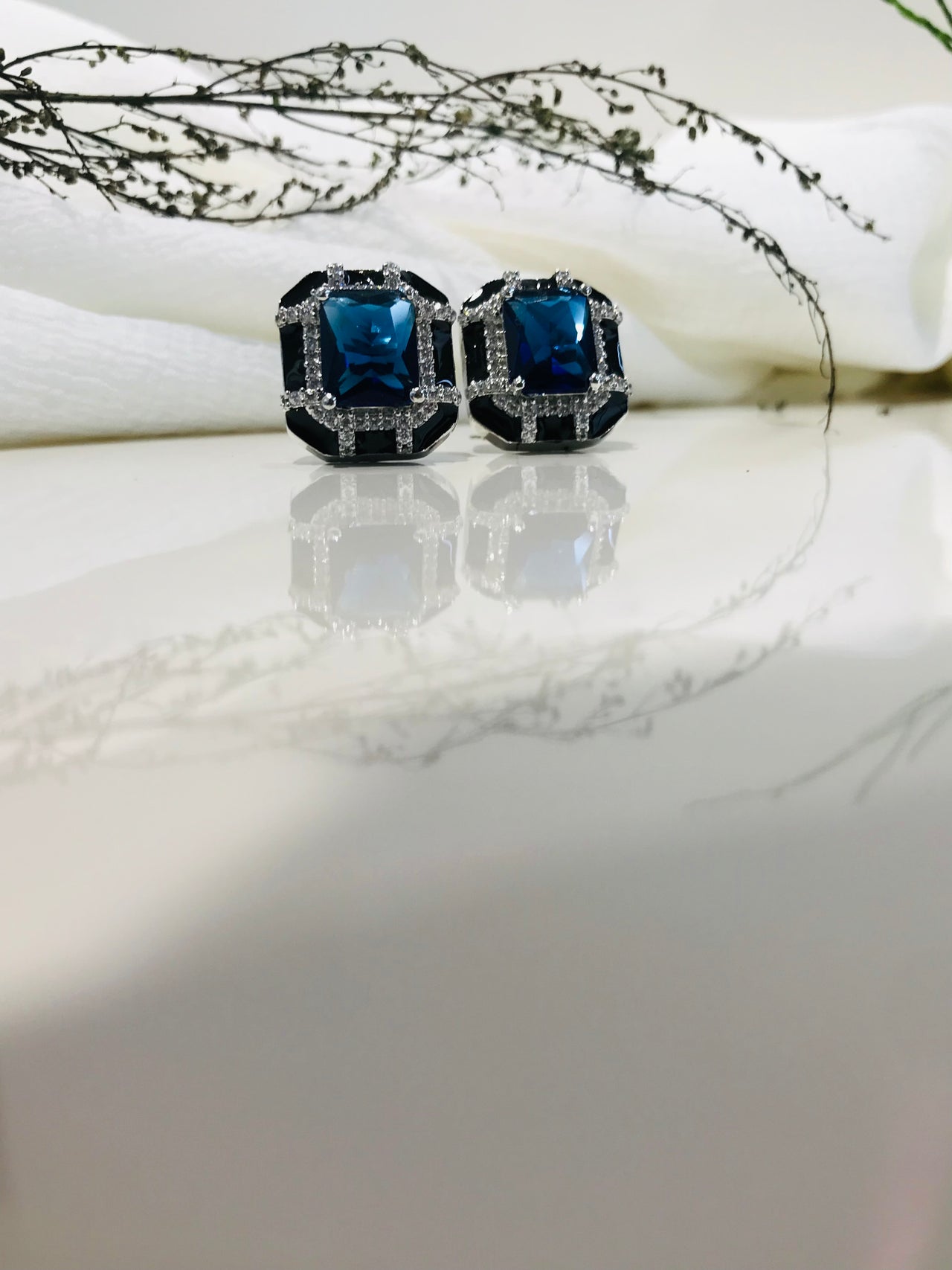 Blue Sapphire Stud