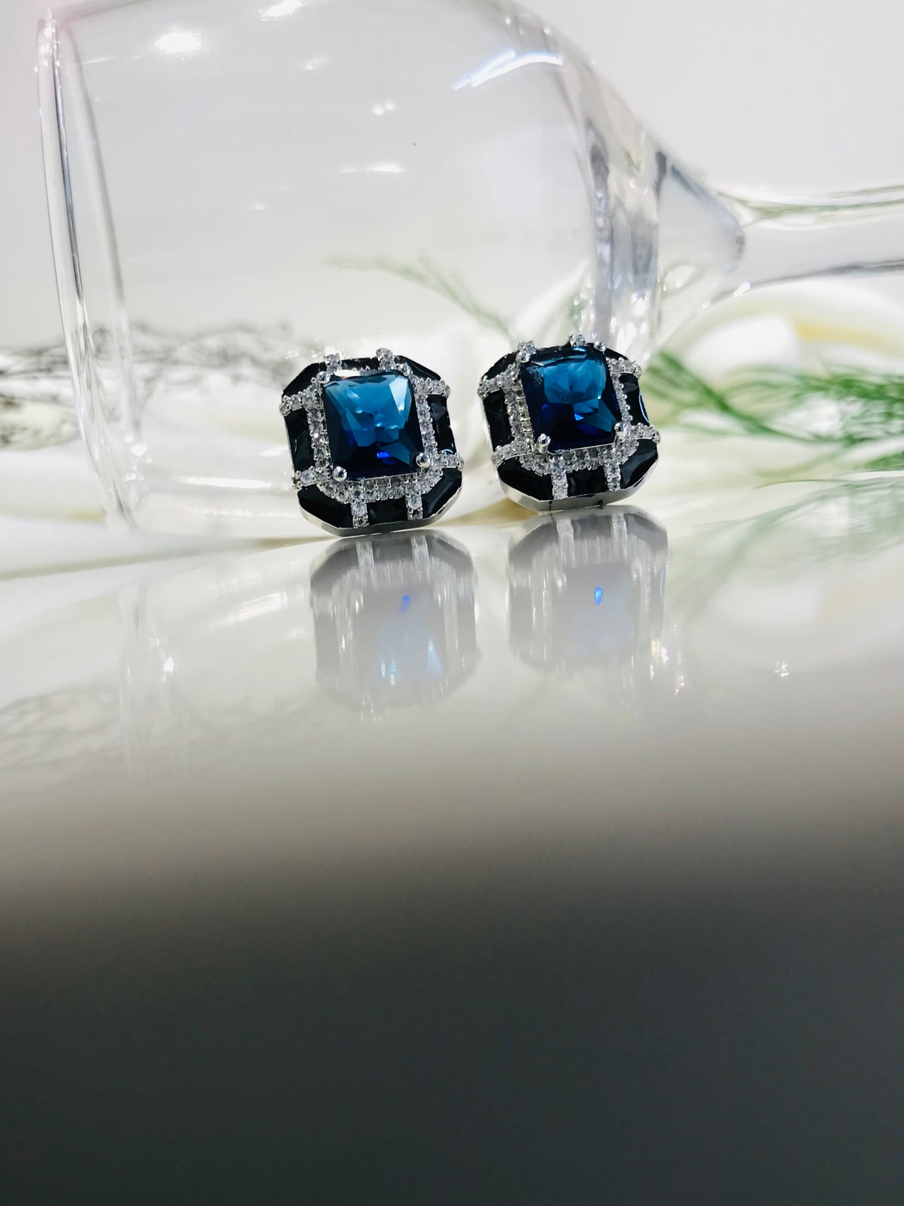 Blue Sapphire Stud