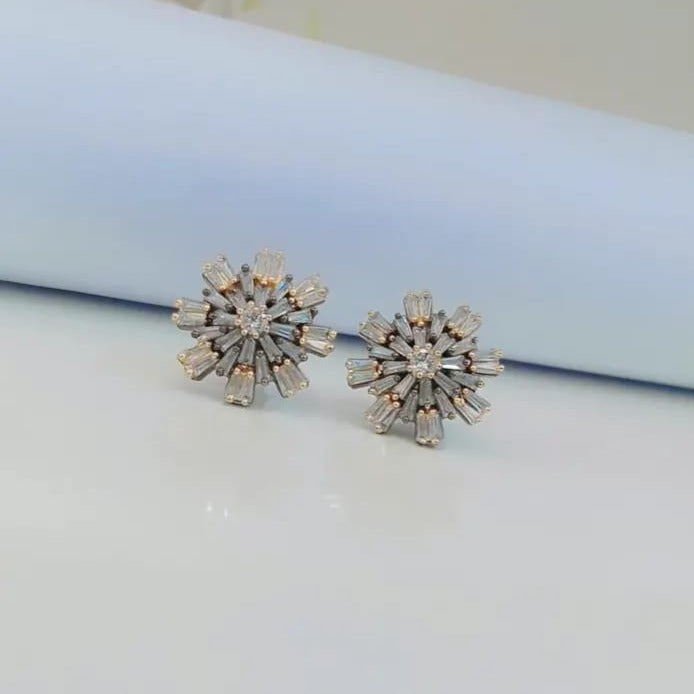 14k White Gold 4.5mm Disc with Pave Diamonds Post Earrings – Dandelion  Jewelry