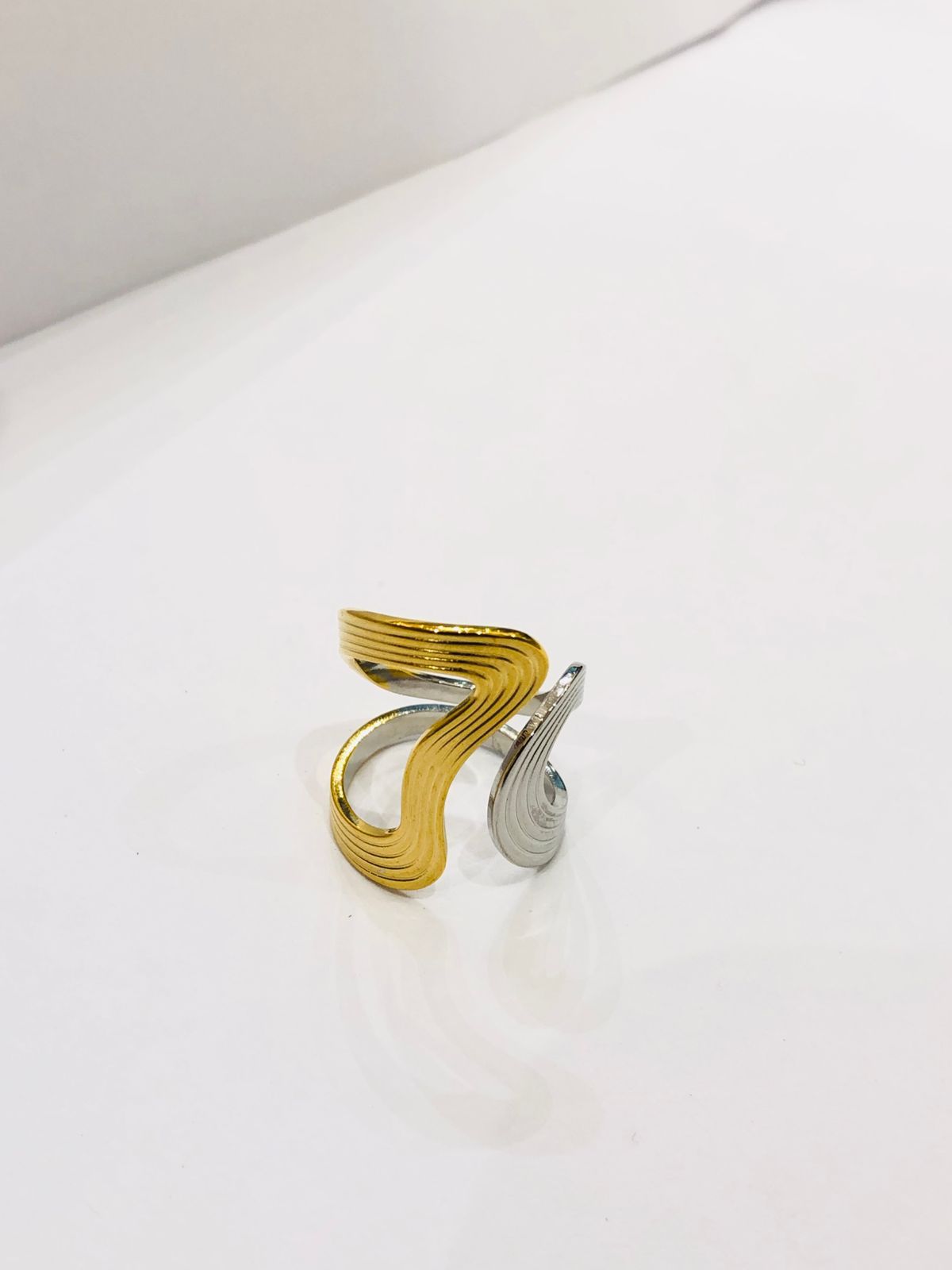 Unique Dual Tone Ring