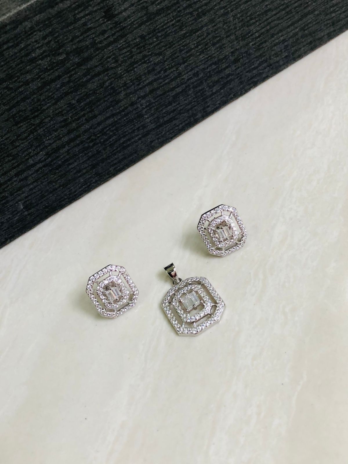 925 Silver Big Baguette Pendant Set