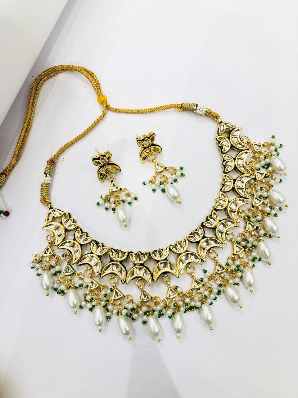 Kundan Pearl Necklace Set