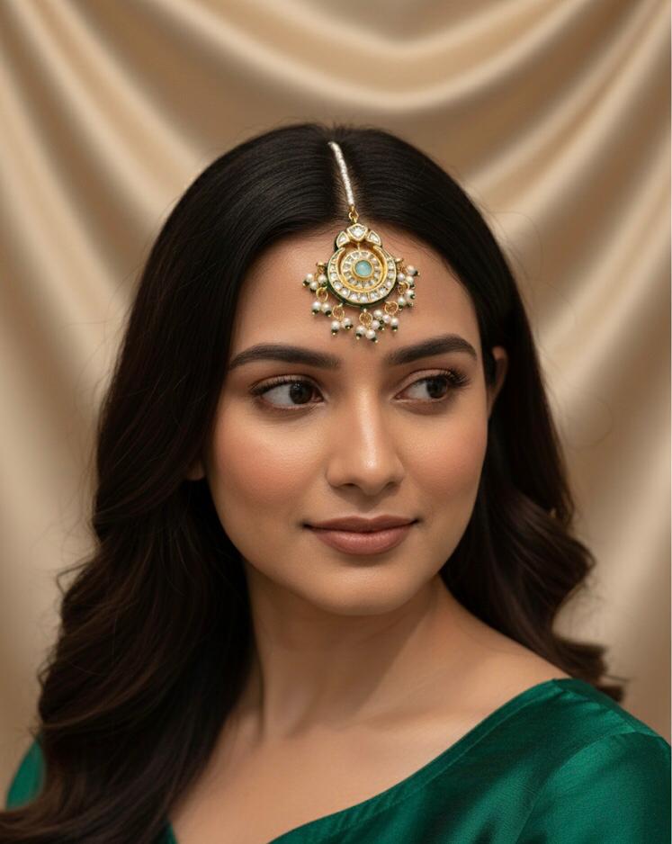 Small Kundan Mang Tika