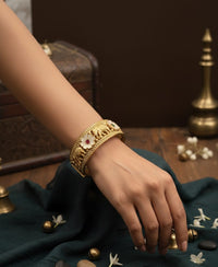 Thumbnail for Maharani Glow Bangle