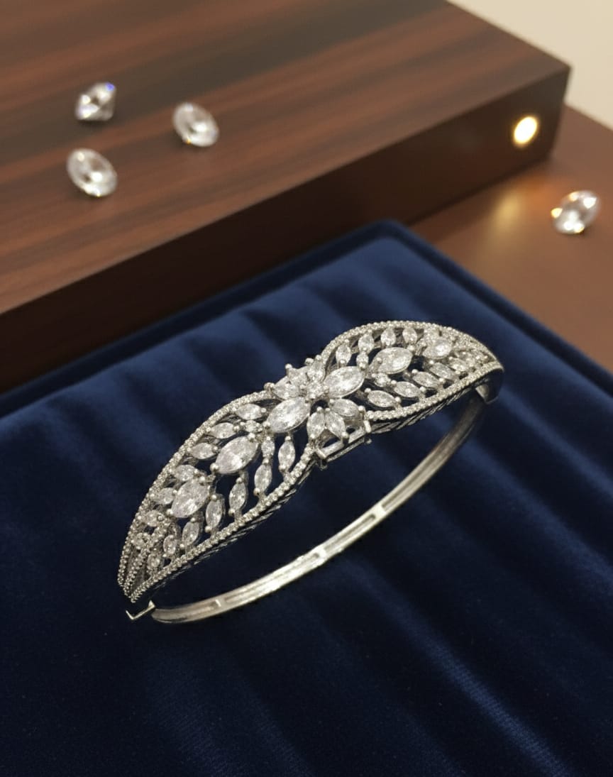 Flower Shimmer Bracelet