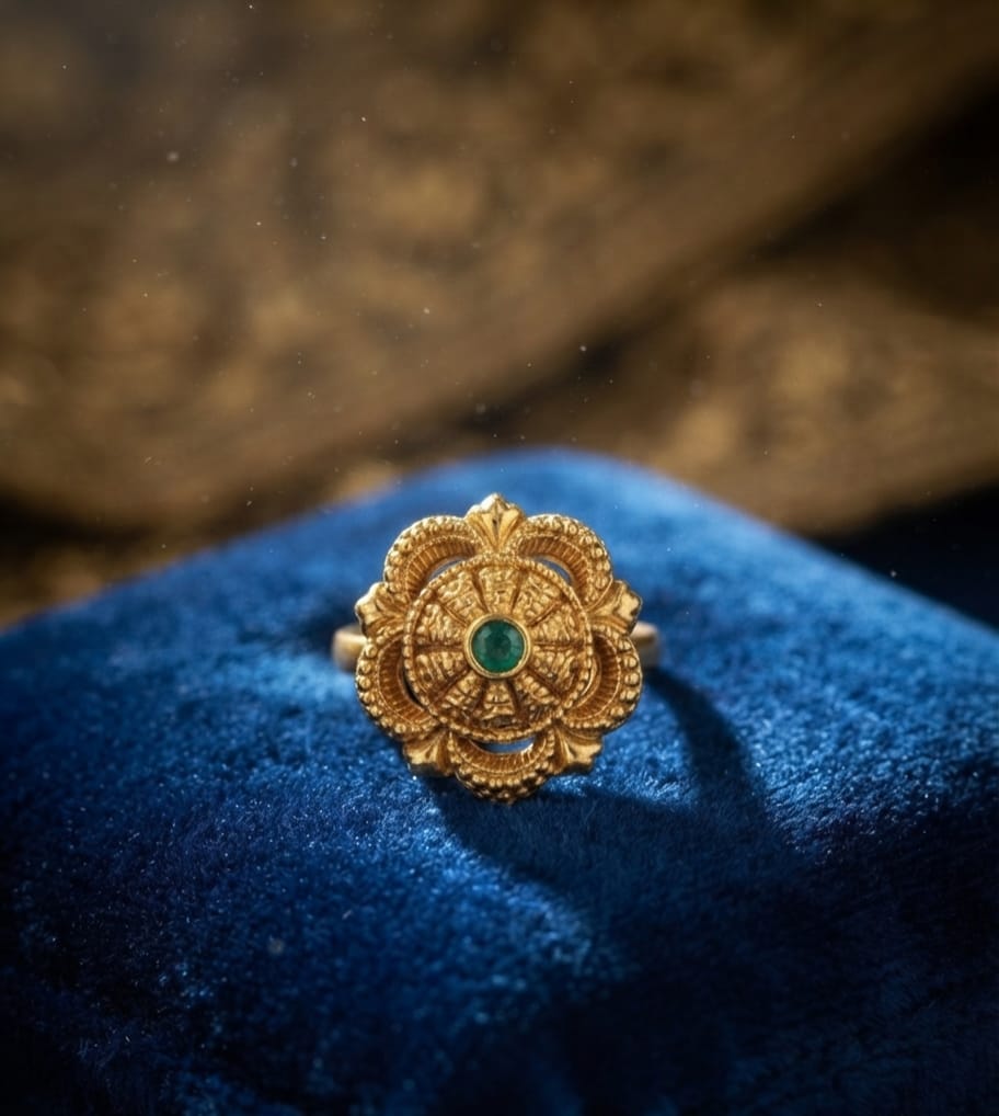 Royal Emerald Ring