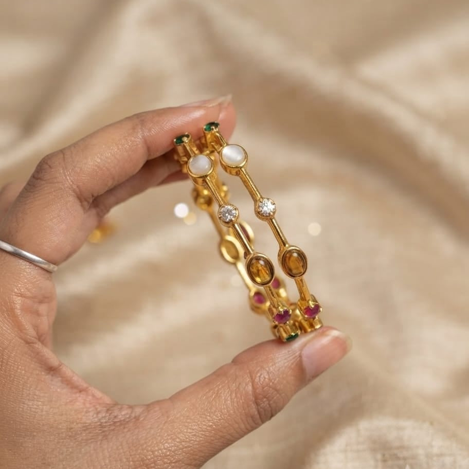 Divine Glow Bangle