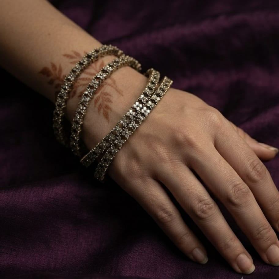 Flower Shine Bangle