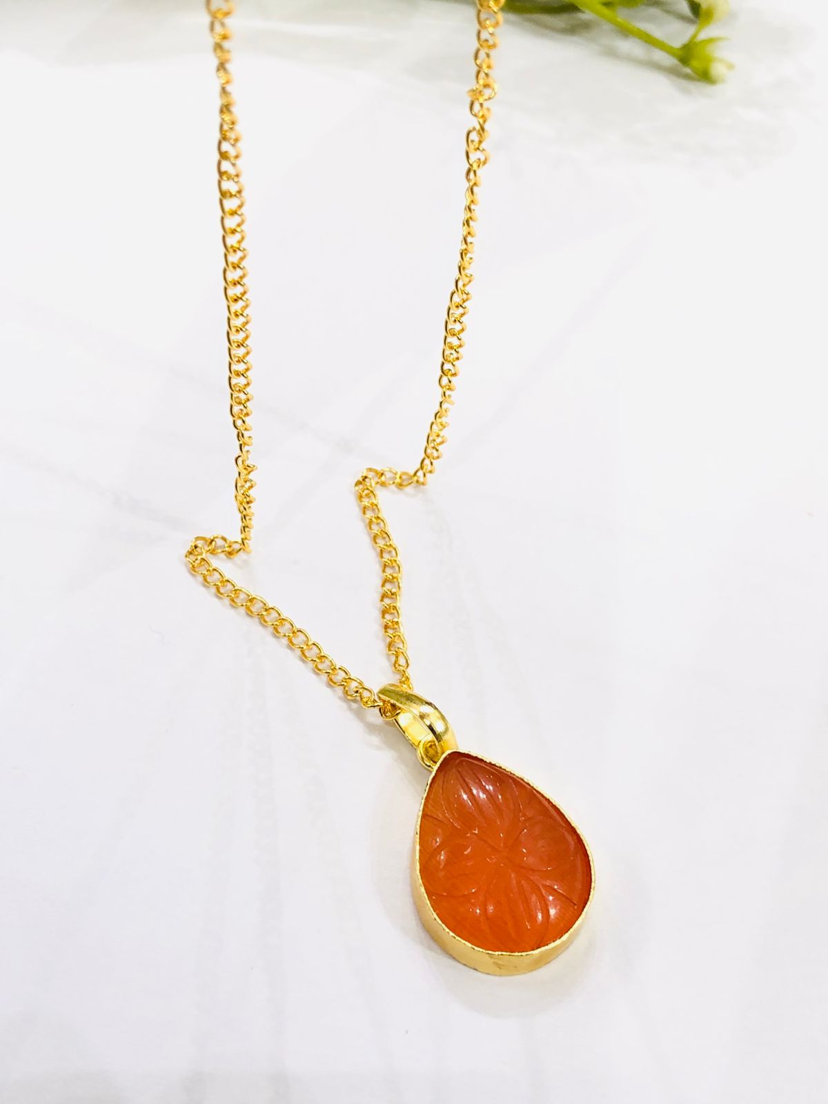 Drop Orange Chain