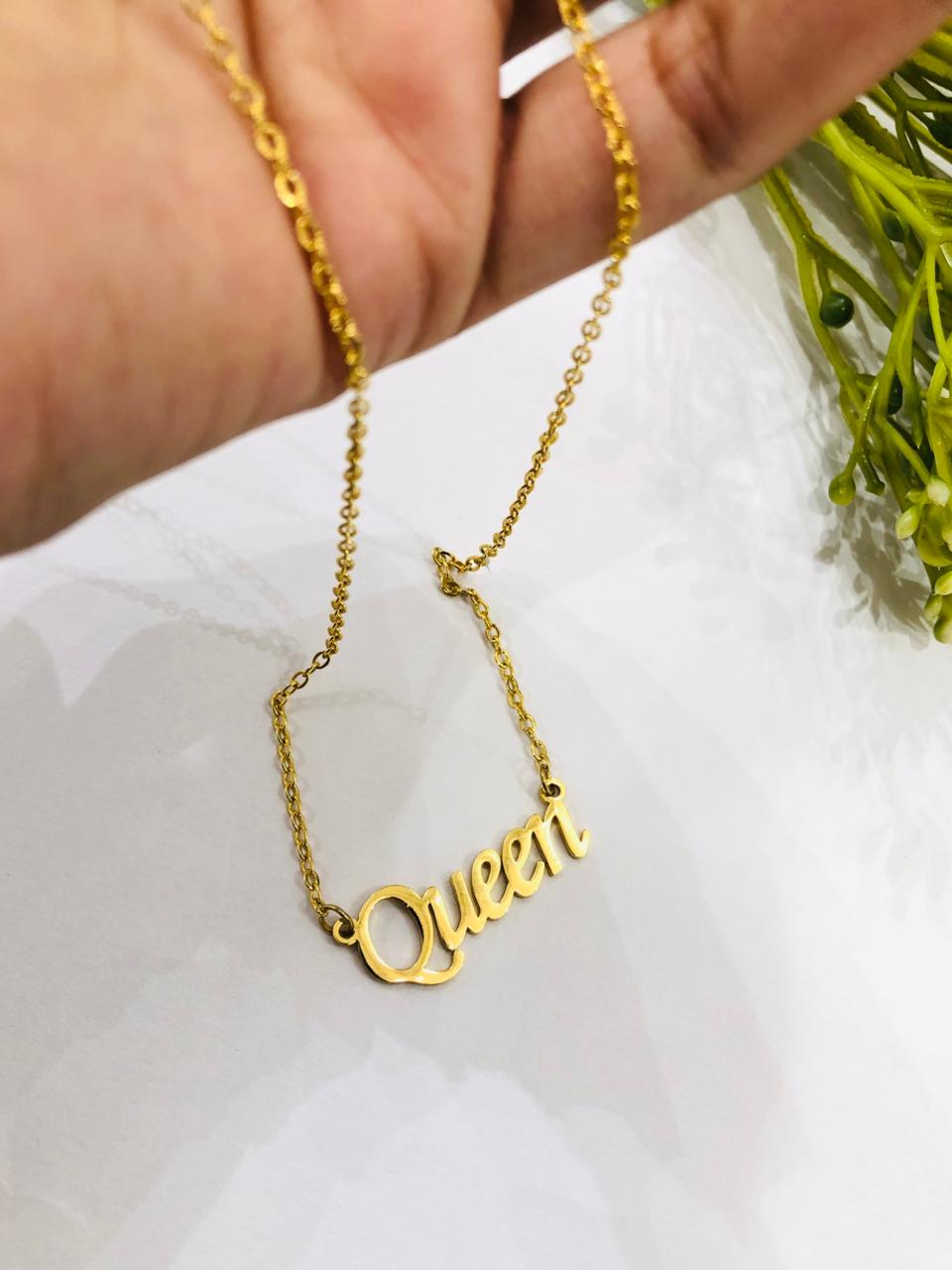Queen Golden Chain