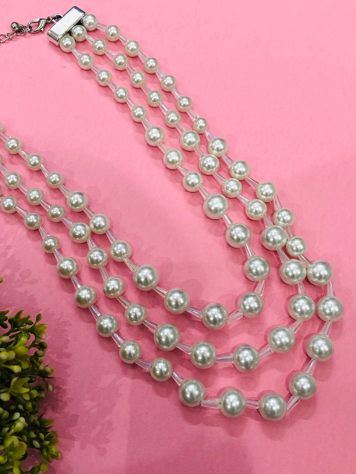Triple Pearl Necklace Set