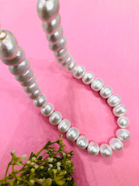 Thumbnail for Bold Pearl Necklace
