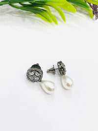 Thumbnail for Pearl Diamond Oxidised Earrings