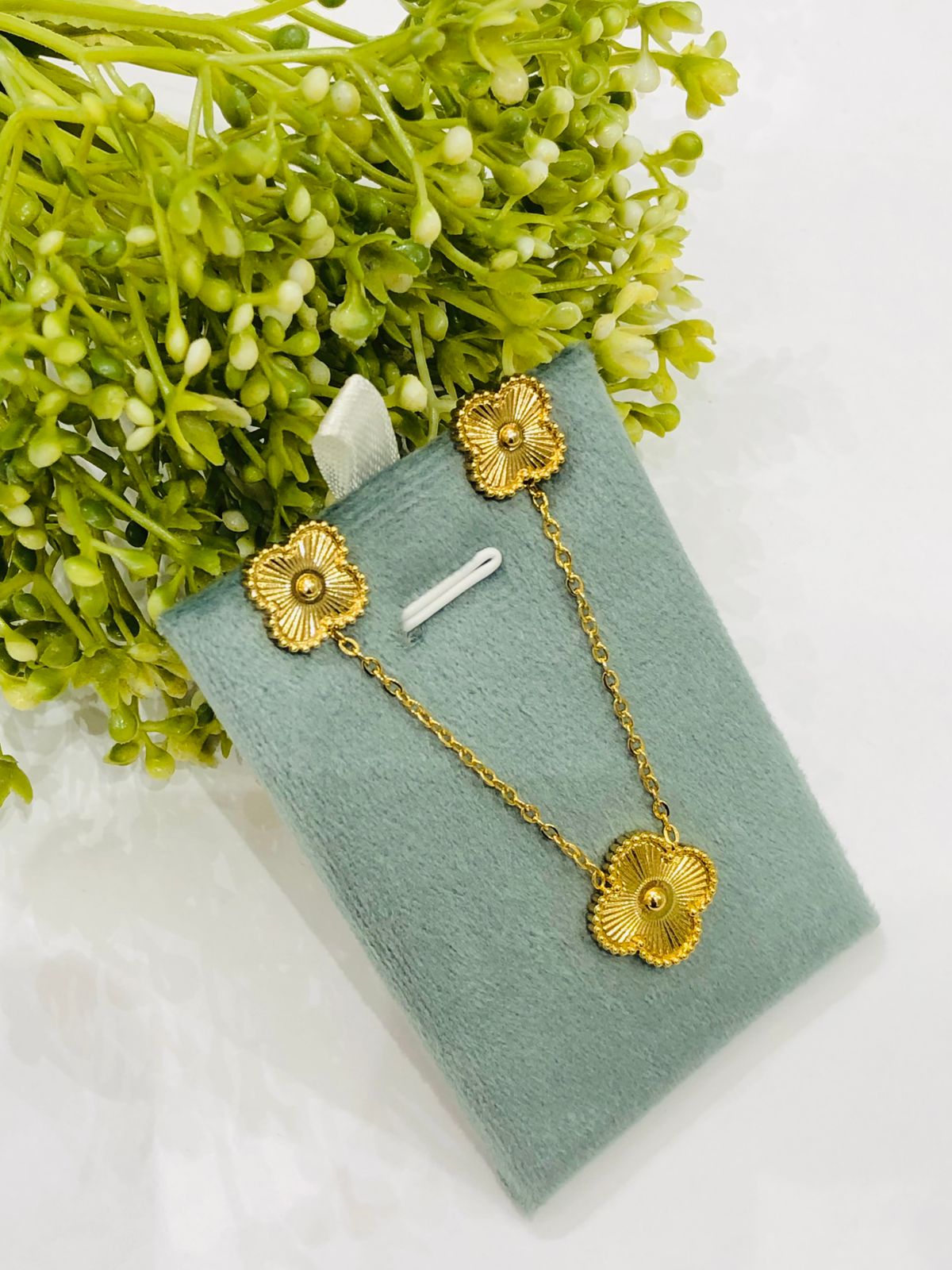 Golden Flower Pendant Set