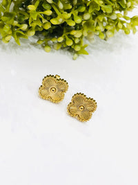 Thumbnail for Golden Flower Pendant Set
