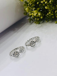 Thumbnail for 925 Silver Bloom Toe Ring