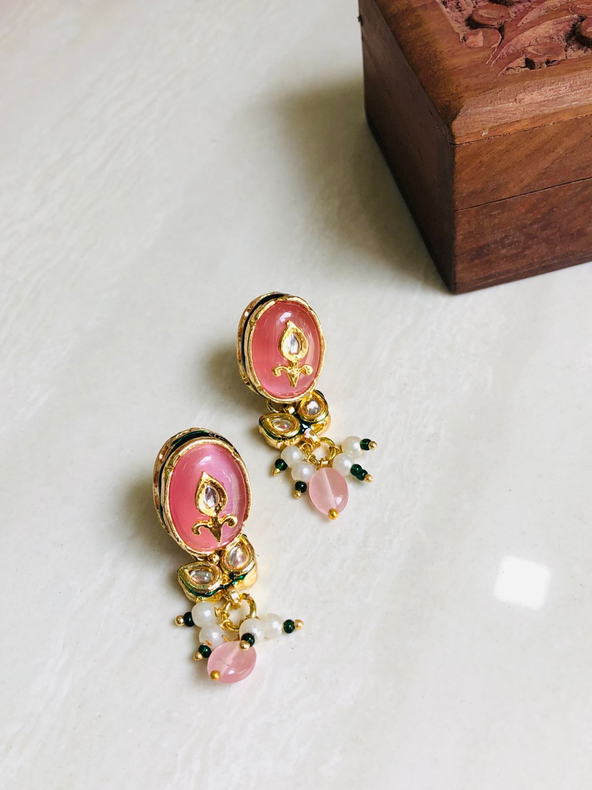 Graceful Kundan Necklace Set