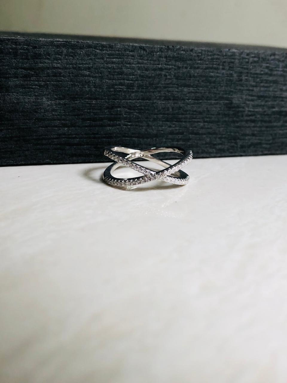 925 Criss Cross Silver Ring