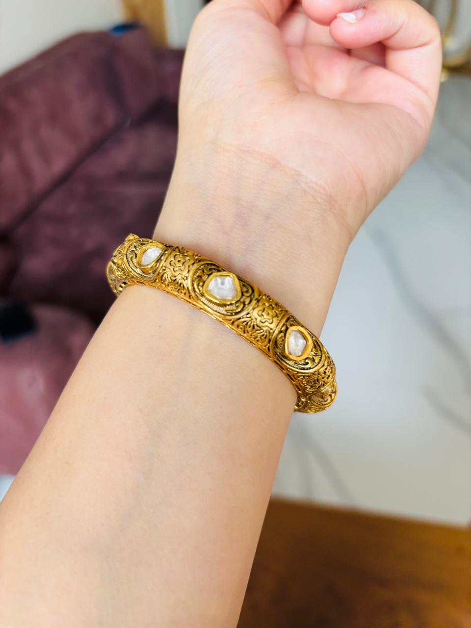 Gold Polki Bangle