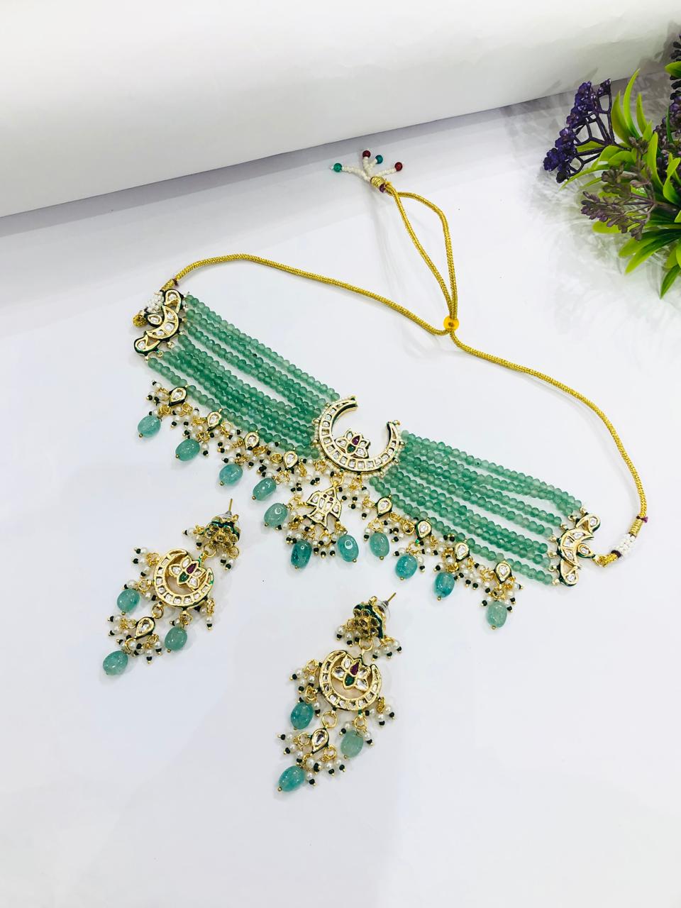 Royal Mint Glow Necklace Set