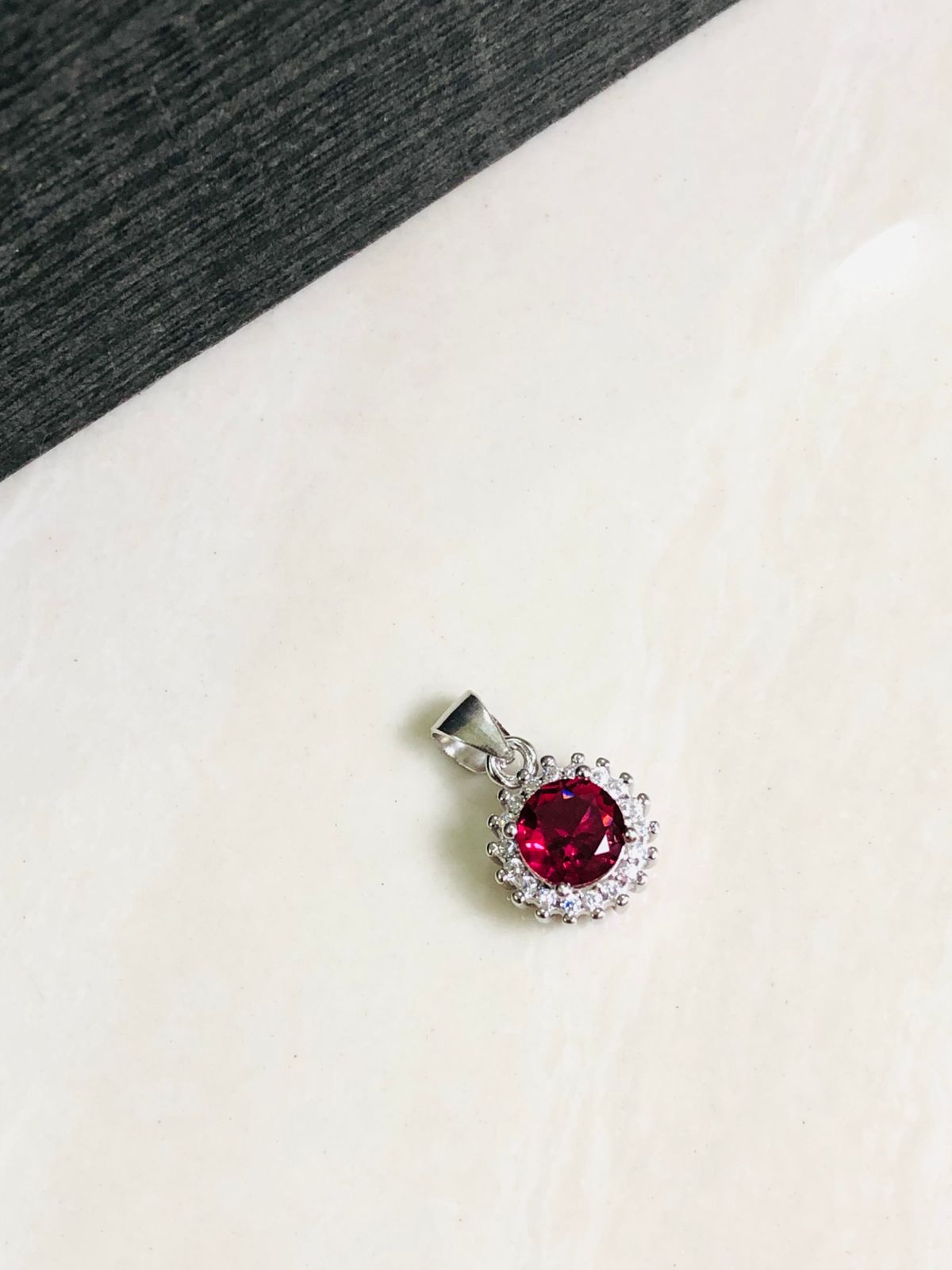 925 Silver Ruby Round Pendant Set