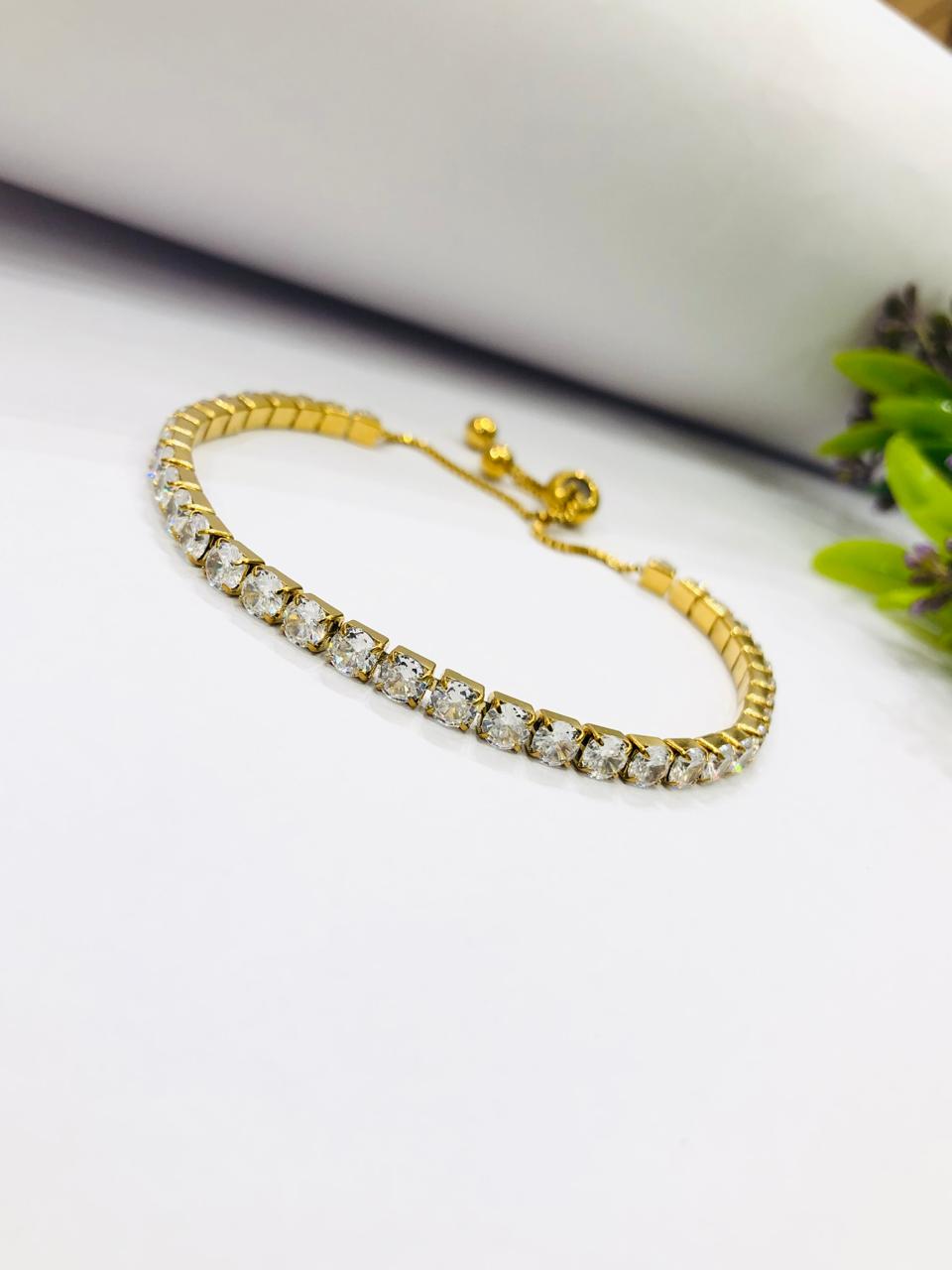 Glimmer Golden Bracelet