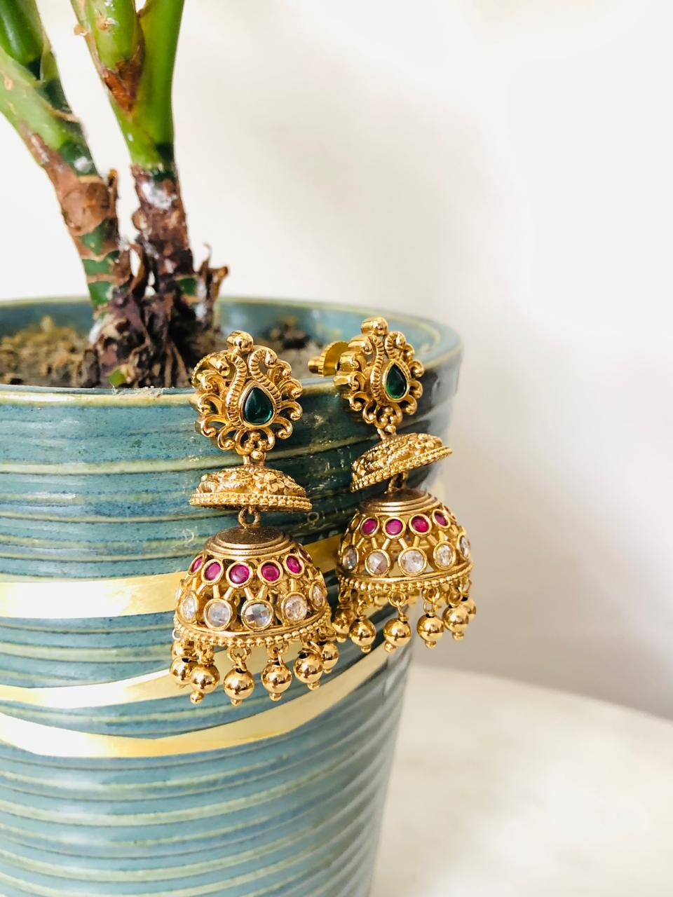 Antique Gold Green Earrings